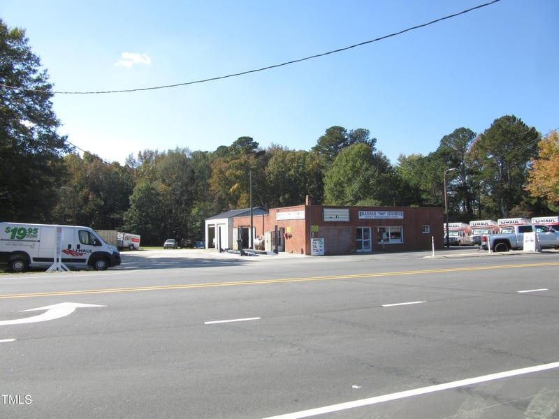 1729 N Arendell Ave, Zebulon, NC 27597