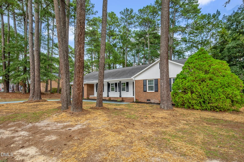1729 Boros Dr, Fayetteville, NC 28303