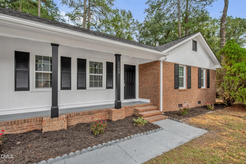 1729 Boros Dr, Fayetteville, NC 28303