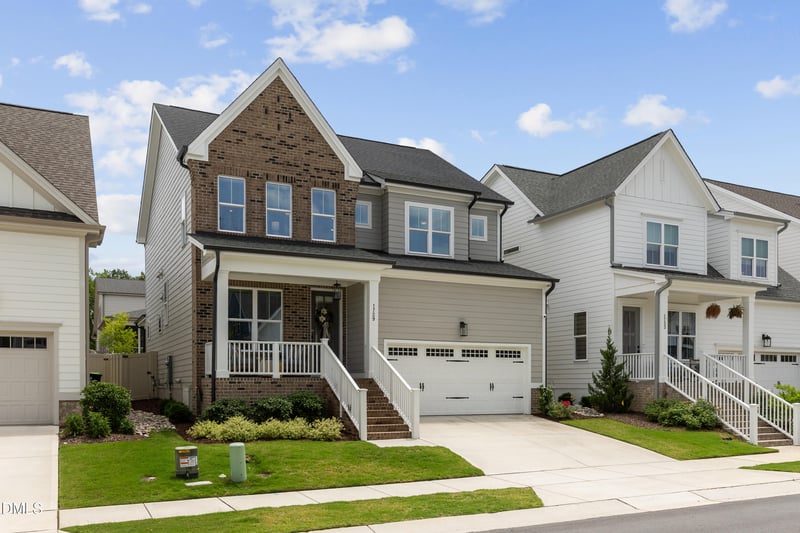 1729 Grassy Falls Ln, Wendell, NC 27591
