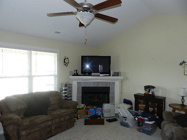 173 Cherryhill Dr, Four Oaks, NC 27524