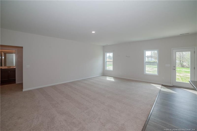 173 Jones Creek Ln, Lillington, NC 27546