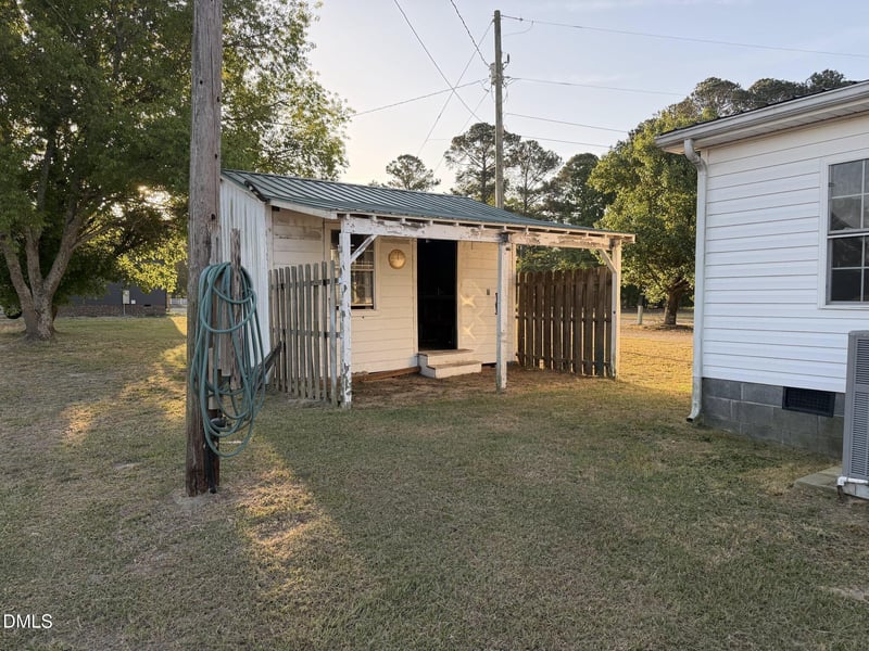 173 Lewis Iley Tew, Dunn, NC 28334