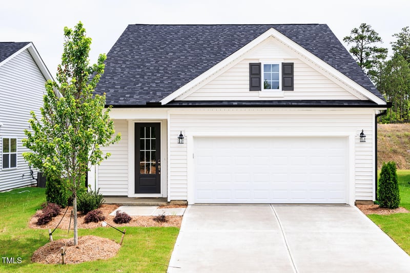 173 Little Creek Dr, Lillington, NC 27546