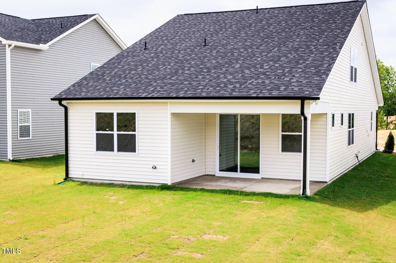 173 Little Creek Dr, Lillington, NC 27546