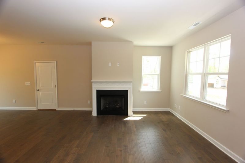 173 Soaring Eagle Trl, Zebulon, NC 27597