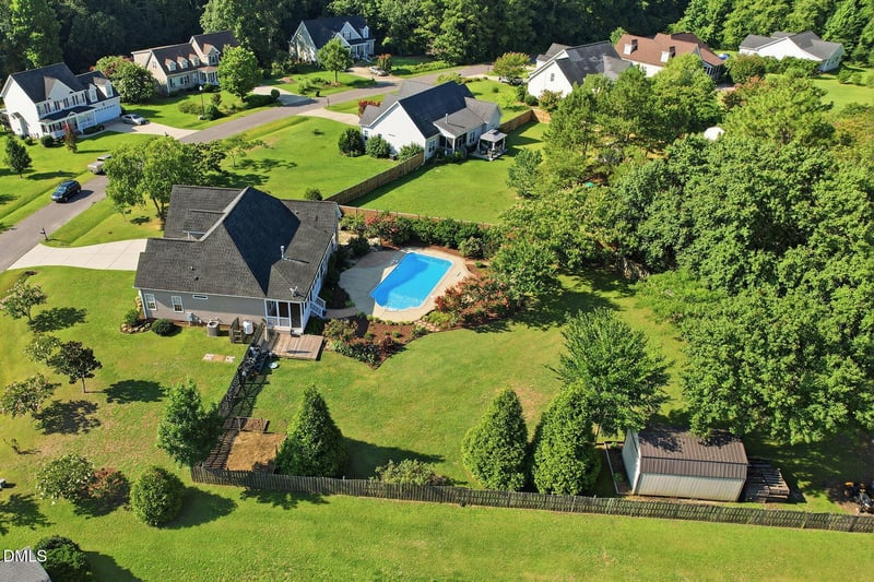 173 Solomon Cir, Four Oaks, NC 27524