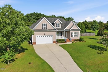 173 Solomon Cir, Four Oaks, NC 27524