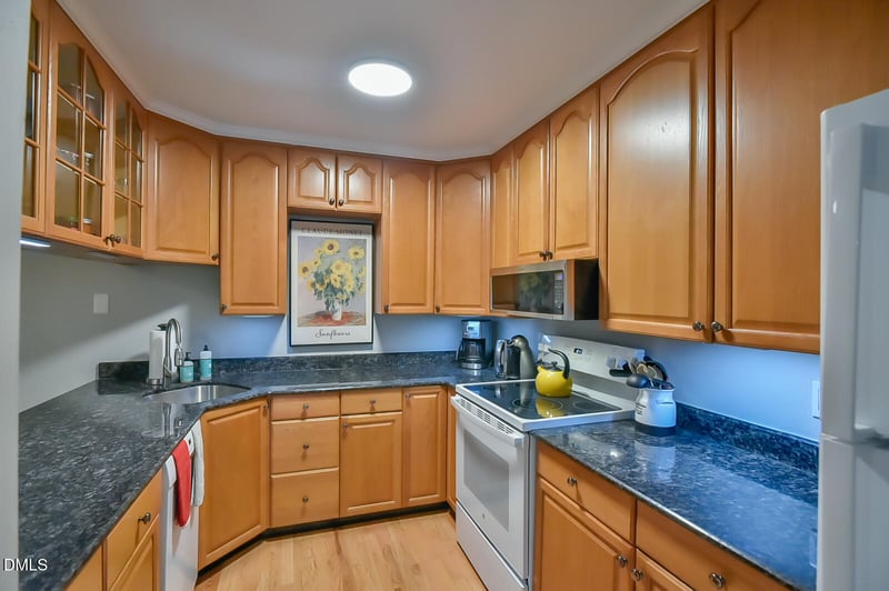 173 Summerwalk Cir, Chapel Hill, NC 27517