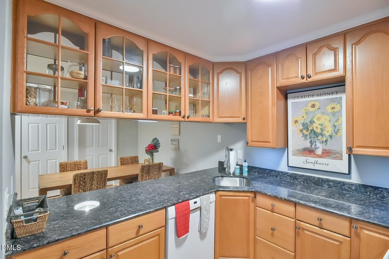 173 Summerwalk Cir, Chapel Hill, NC 27517
