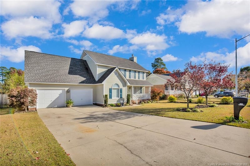 1731 Charity Ln, Fayetteville, NC 28304