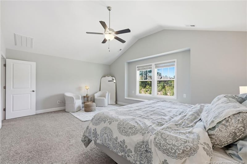 1732 Fordham Dr, Fayetteville, NC 28304