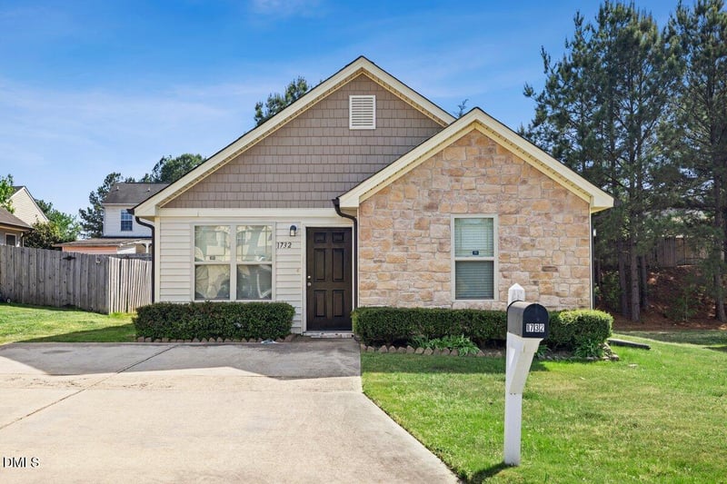 1732 Great Bend Dr, Durham, NC 27704