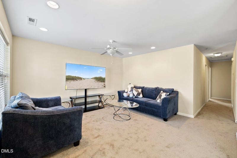 1732 Great Bend Dr, Durham, NC 27704