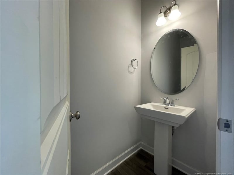 1732 Man O War Dr, Hope Mills, NC 28348