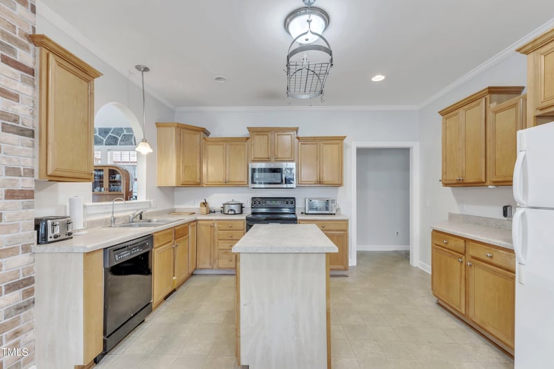 1732 Shell Cracker Dr, Willow Springs, NC 27592