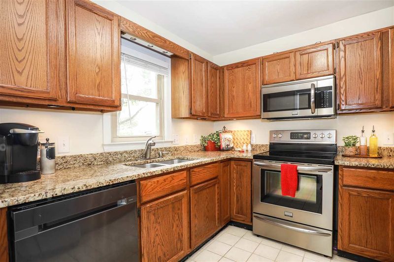 1732 Township Cir, Raleigh, NC 27609