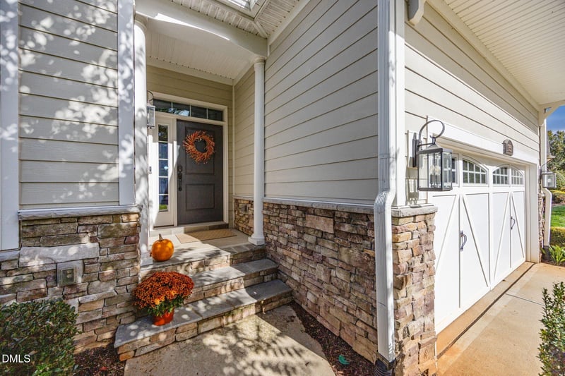 1733 Hasentree Villa Ln, Wake Forest, NC 27587