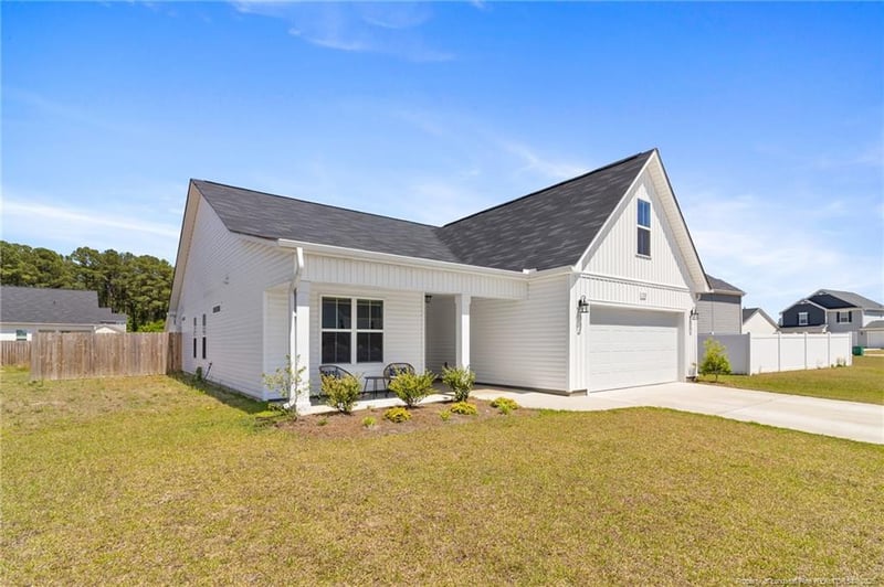 1733 Ramsdale Rd, Hope Mills, NC 28348
