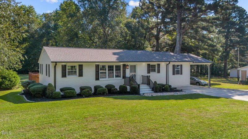 1734 N Nc 242 Hw, Benson, NC 27504