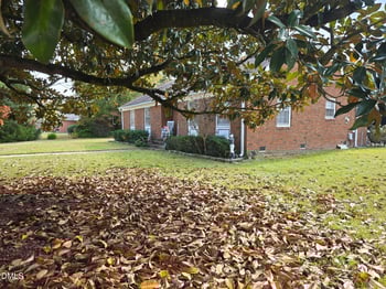 1735 Meadowbrook Ln, Wilson, NC 27893