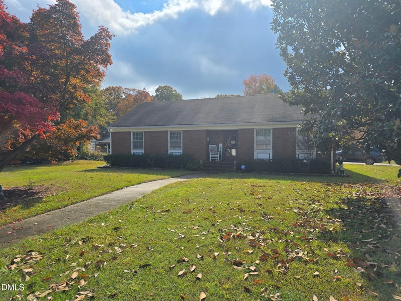 1735 Meadowbrook Ln, Wilson, NC 27893