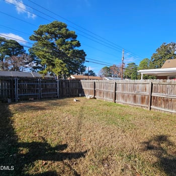 1735 Meadowbrook Ln, Wilson, NC 27893