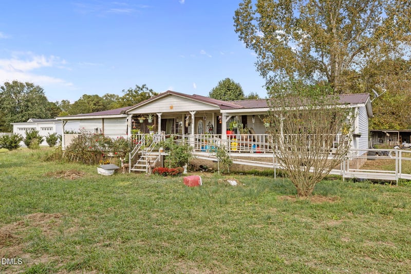 1735 Old Stage Rd, Erwin, NC 28339