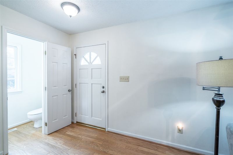 1736 Kingston Heath Way, Raleigh, NC 27604
