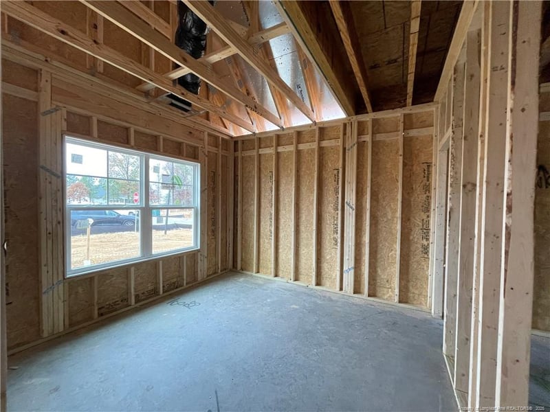 1736 Man O War Dr, Hope Mills, NC 28348