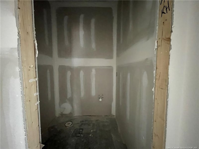 1736 Man O War Dr, Hope Mills, NC 28348