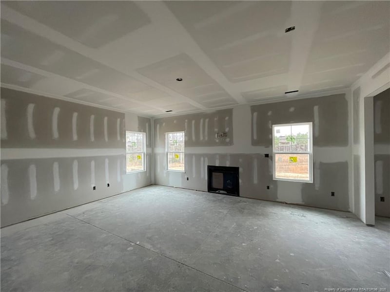 1736 Man O War Dr, Hope Mills, NC 28348