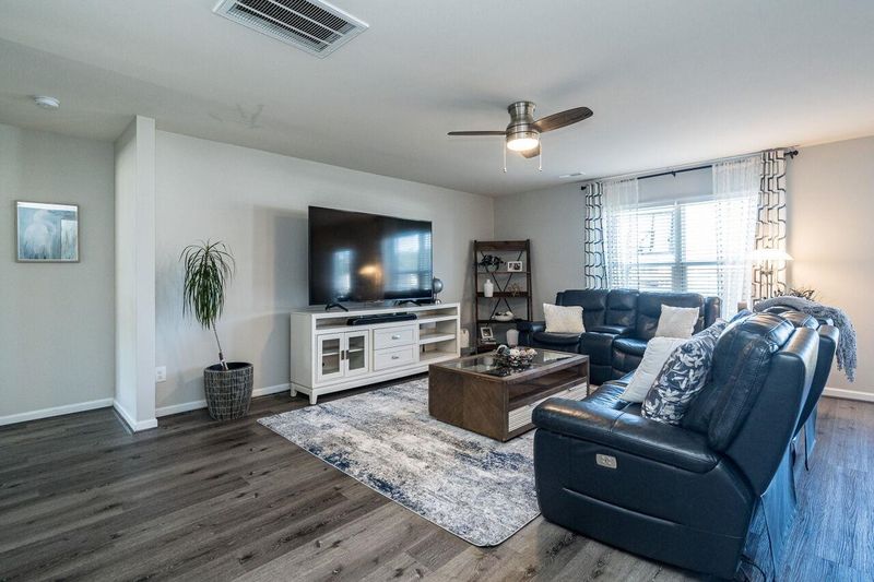174 Badger Pass Dr, Clayton, NC 27527