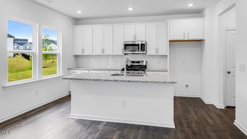 174 Hickory Grove Dr, Sanford, NC 27330