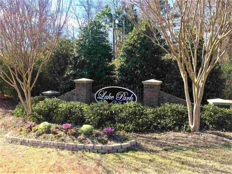 174 Lake Park Cir, Smithfield, NC 27577