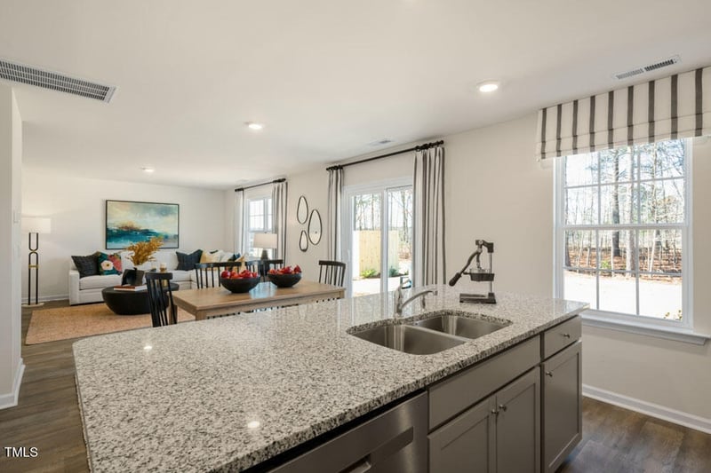 174 Oak Barrel St, Smithfield, NC 27577
