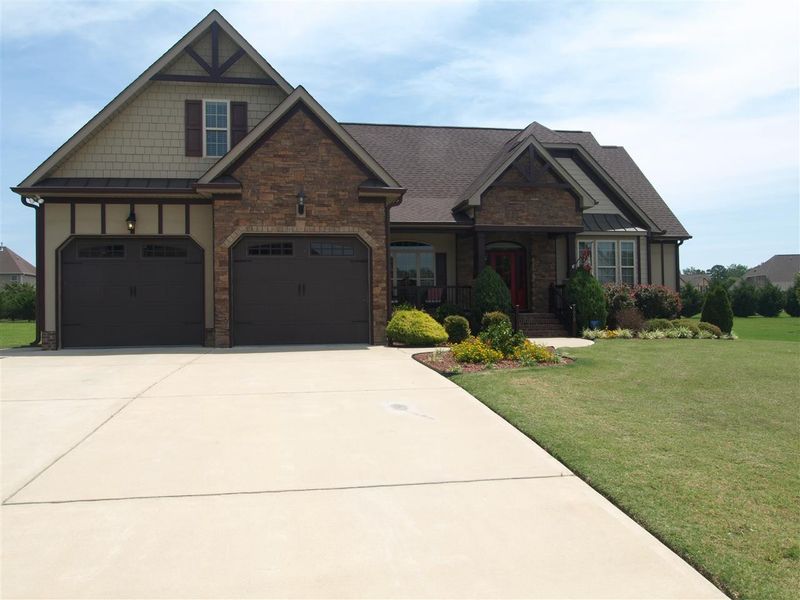 174 Sporting Club Dr, Garner, NC 27529