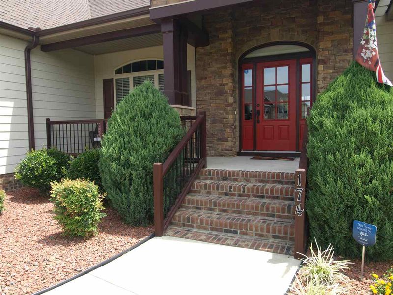 174 Sporting Club Dr, Garner, NC 27529