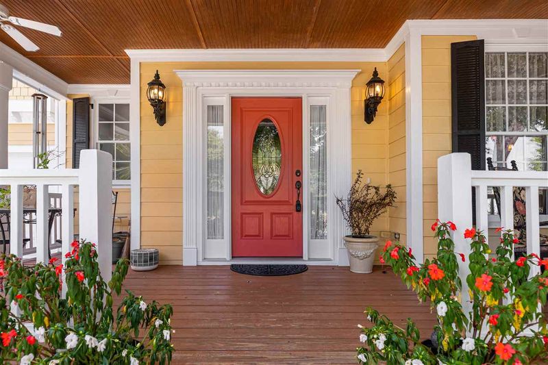 1740 Town Home Dr, Apex, NC 27502