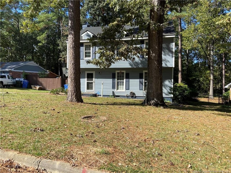 1741 Daisy Ln, Fayetteville, NC 28303