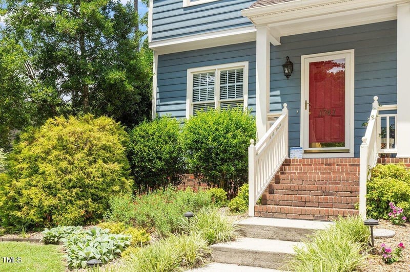 1741 Farmington Grove Dr, Raleigh, NC 27614
