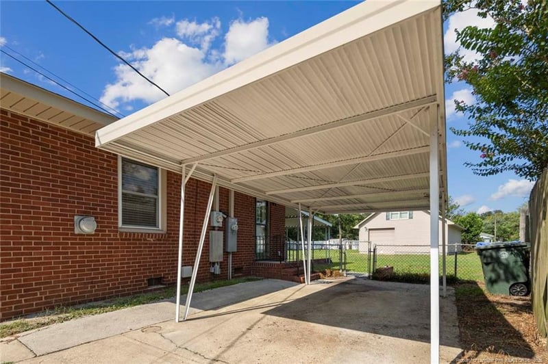 1741 Wayne Ln, Fayetteville, NC 28304