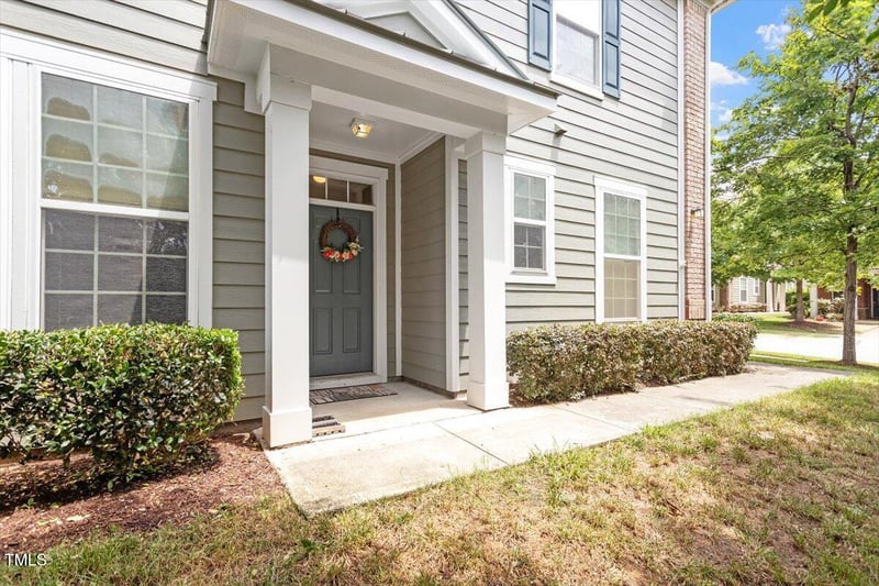 1742 Whirlaway Ct, Cary, NC 27519