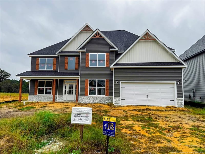 1743 Smith Farm St, Fayetteville, NC 28306