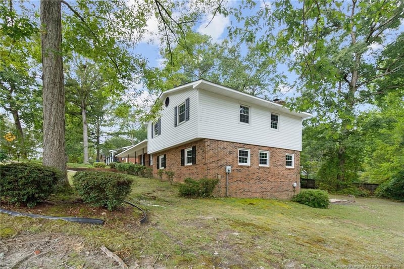 1743 Swann St, Fayetteville, NC 28303