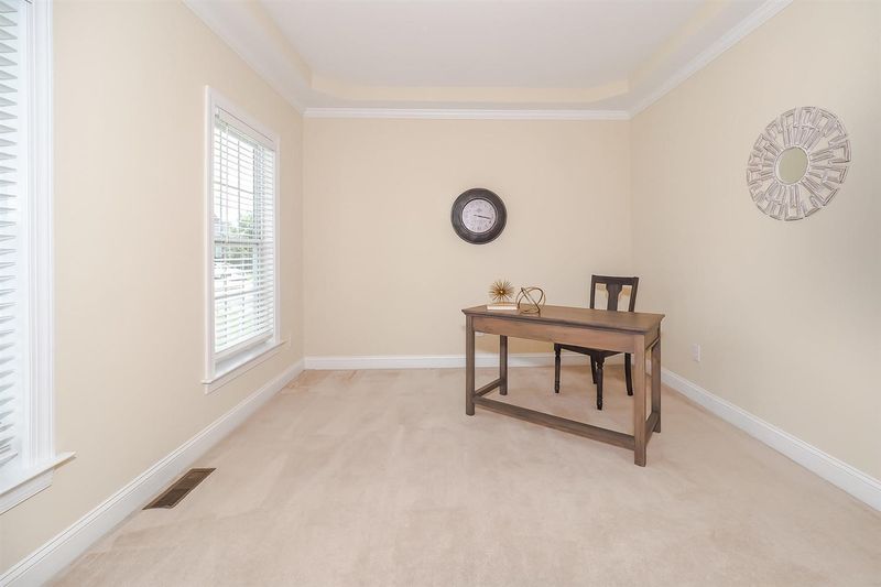 1744 Maizefield Ln, Fuquay Varina, NC 27526
