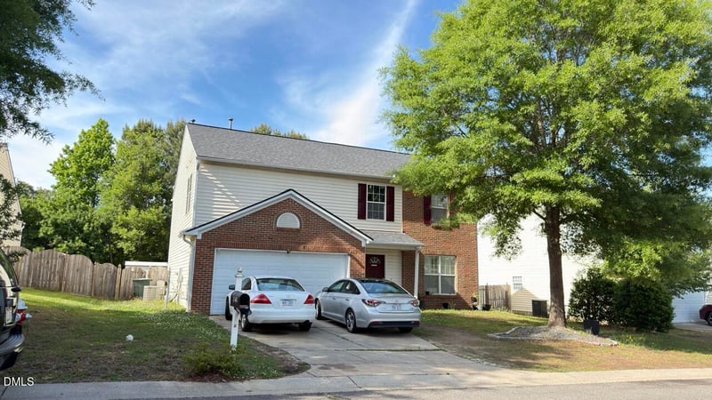 1745 Honey Springs Ave, Fuquay Varina, NC 27526