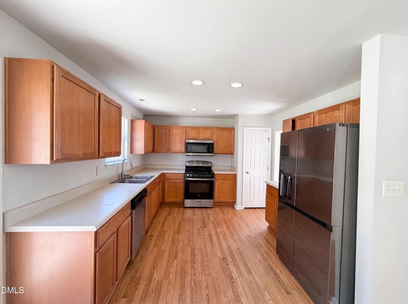 1745 Honey Springs Ave, Fuquay Varina, NC 27526