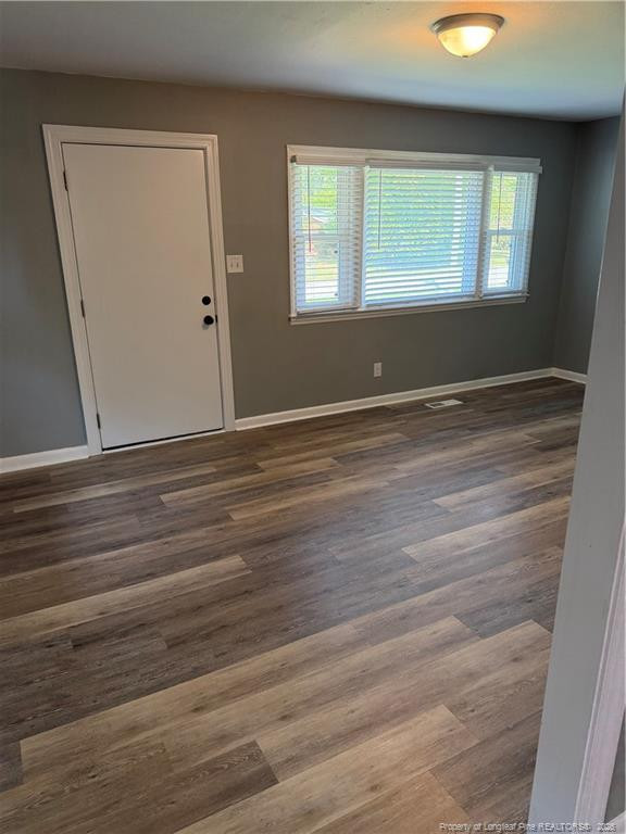1747 Wayne Ln, Fayetteville, NC 28304