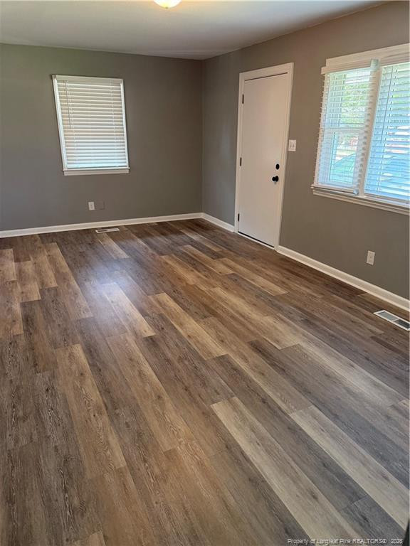 1747 Wayne Ln, Fayetteville, NC 28304